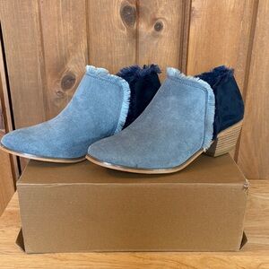 Journee 2 Tone Blue Booties